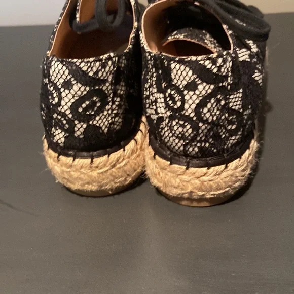 J/Slides Lace Espadrilles - Picture 4 of 6